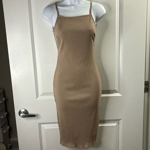 Ribbed backless dress